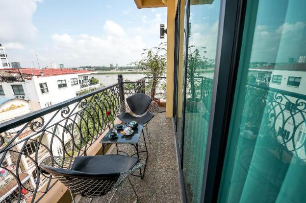 ohana phnom penh palace hotel