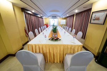 ohana phnom penh palace hotel