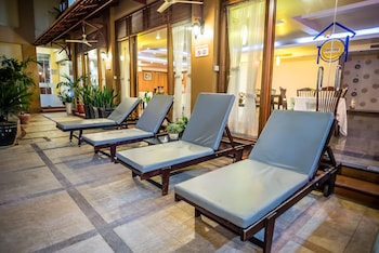 ohana phnom penh palace hotel