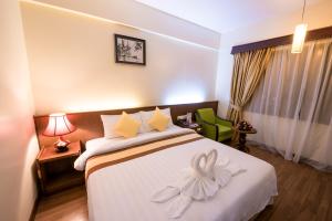 ohana phnom penh palace hotel