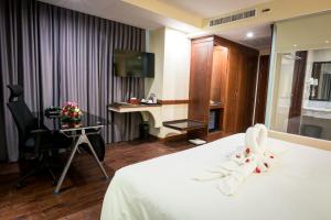 ohana phnom penh palace hotel
