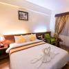 ohana phnom penh palace hotel
