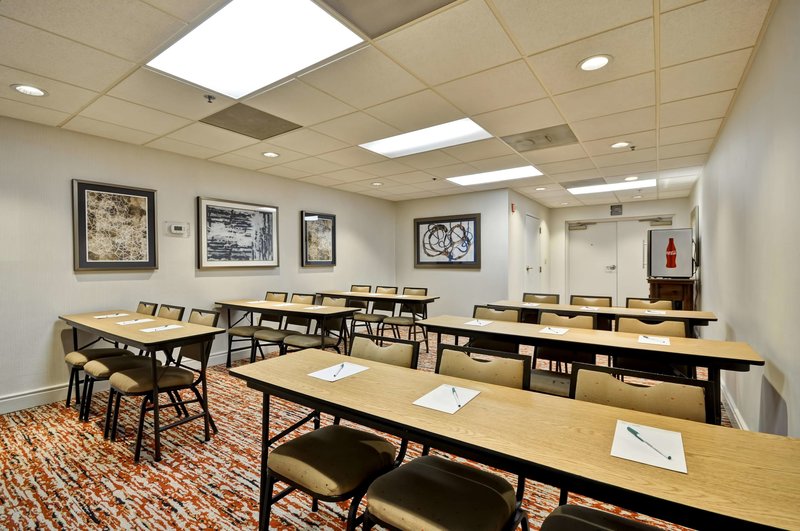 homewood suites by hilton phoenix biltmore