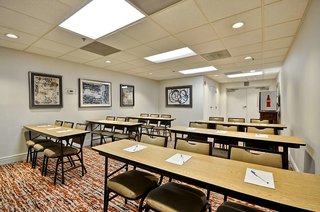homewood suites by hilton phoenix biltmore