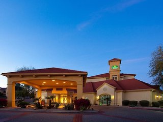La Quinta Inn & Suites By Wyndham Phoenix Chandler,Chandler>>Ahwatukee Foothills,3 star