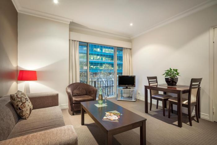 comfort hotel melbourne central