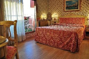 Hotel Venezia,Piazza 27 Ottobre, 91,3 star