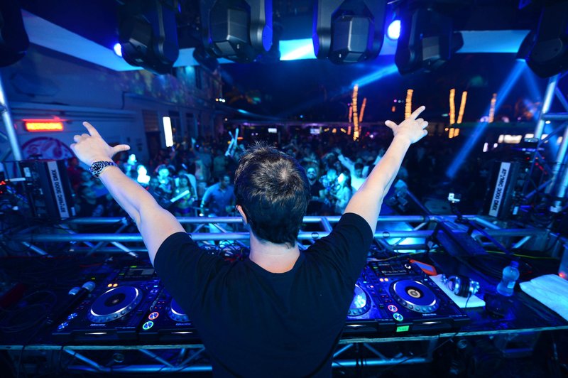 clevelander hotel adults only