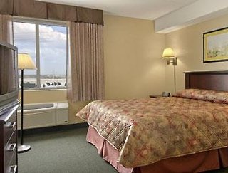 Super 8 By Wyndham Mississauga,Mississauga>>Brampton,2 star