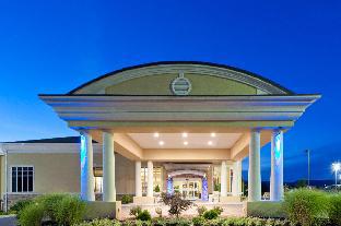 holiday inn express woodstock shenandoah valley by ihg