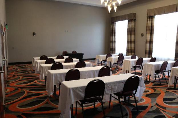 holiday inn express woodstock shenandoah valley by ihg