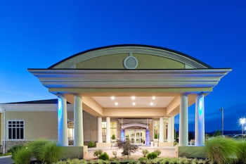 Holiday Inn Express Woodstock-Shenandoah Valley By Ihg,Shenandoah>>Luray,3 star