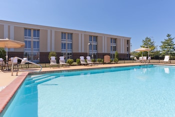 holiday inn express woodstock shenandoah valley by ihg