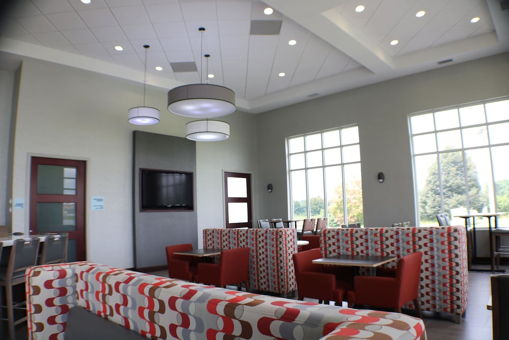 holiday inn express woodstock shenandoah valley by ihg