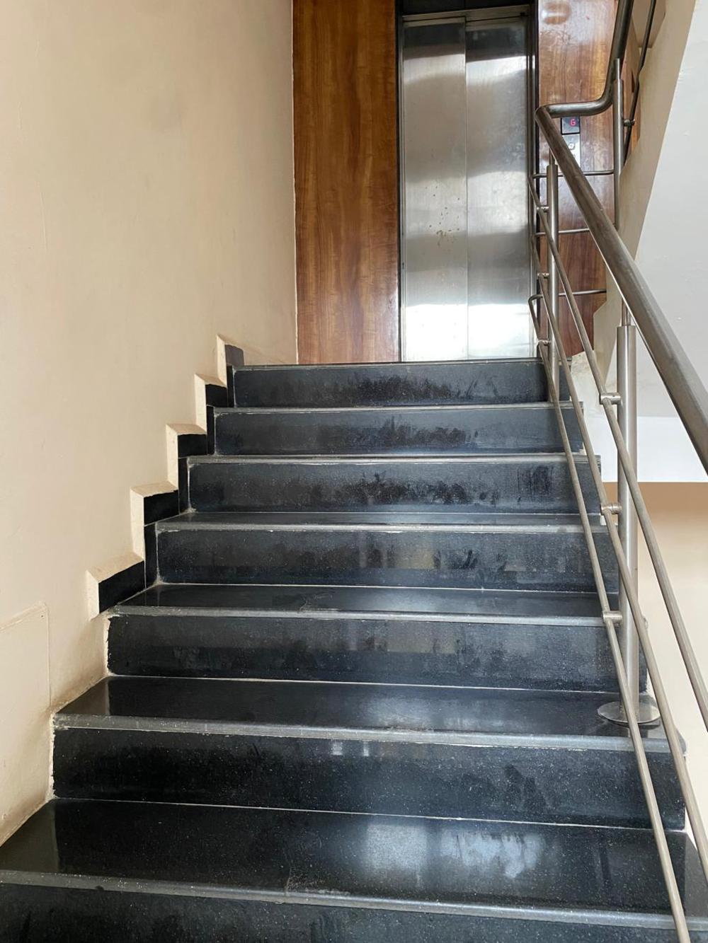 hsquare service apartment malad