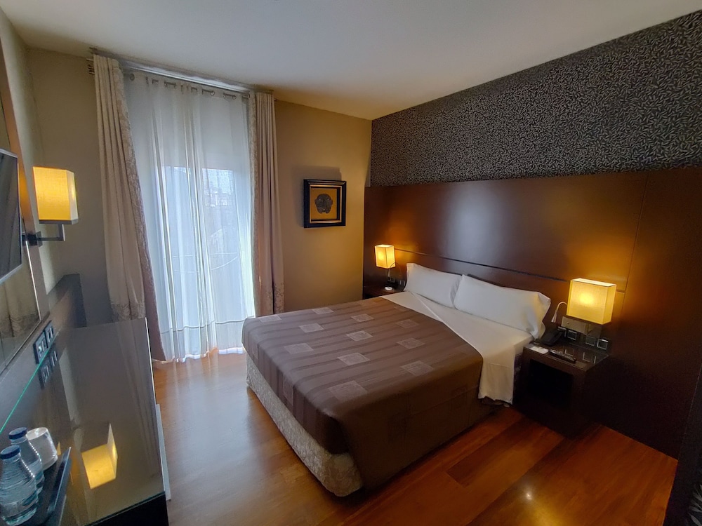 hotel barcelona colonial