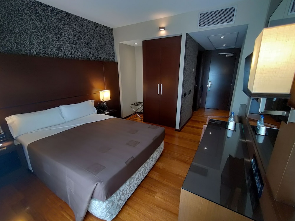 hotel barcelona colonial