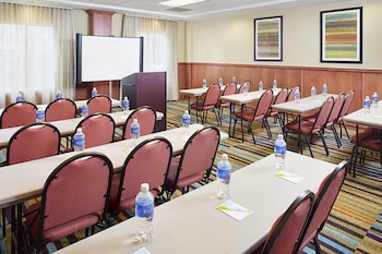 fairfield inn and suites by marriott lafayette south