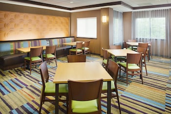 fairfield inn and suites by marriott lafayette south