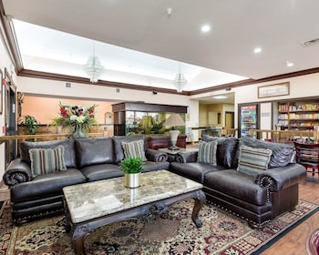 comfort suites lake jackson clute