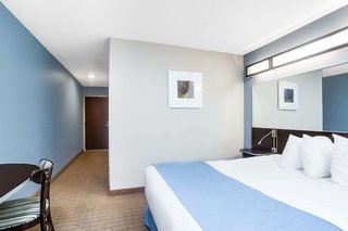 Microtel Inn & Suites By Wyndham Bath,Hammondsport>>Bath,3 star