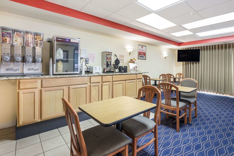econo lodge morristown
