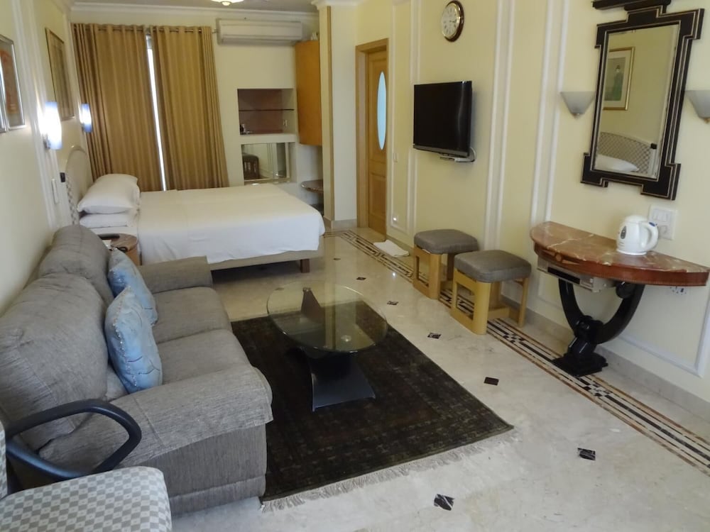 regency hotel malabar hill