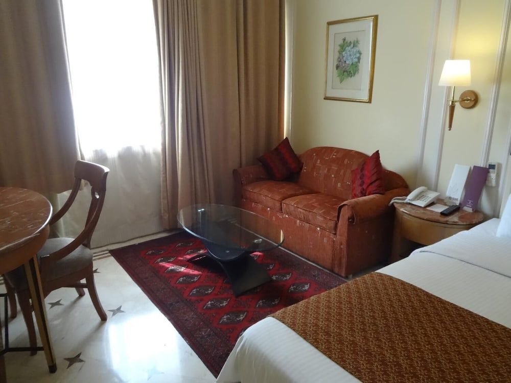 regency hotel malabar hill