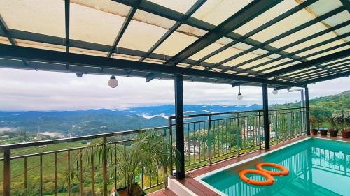 misty mountain resort