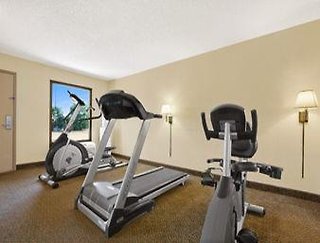 super 8 by wyndham oxford