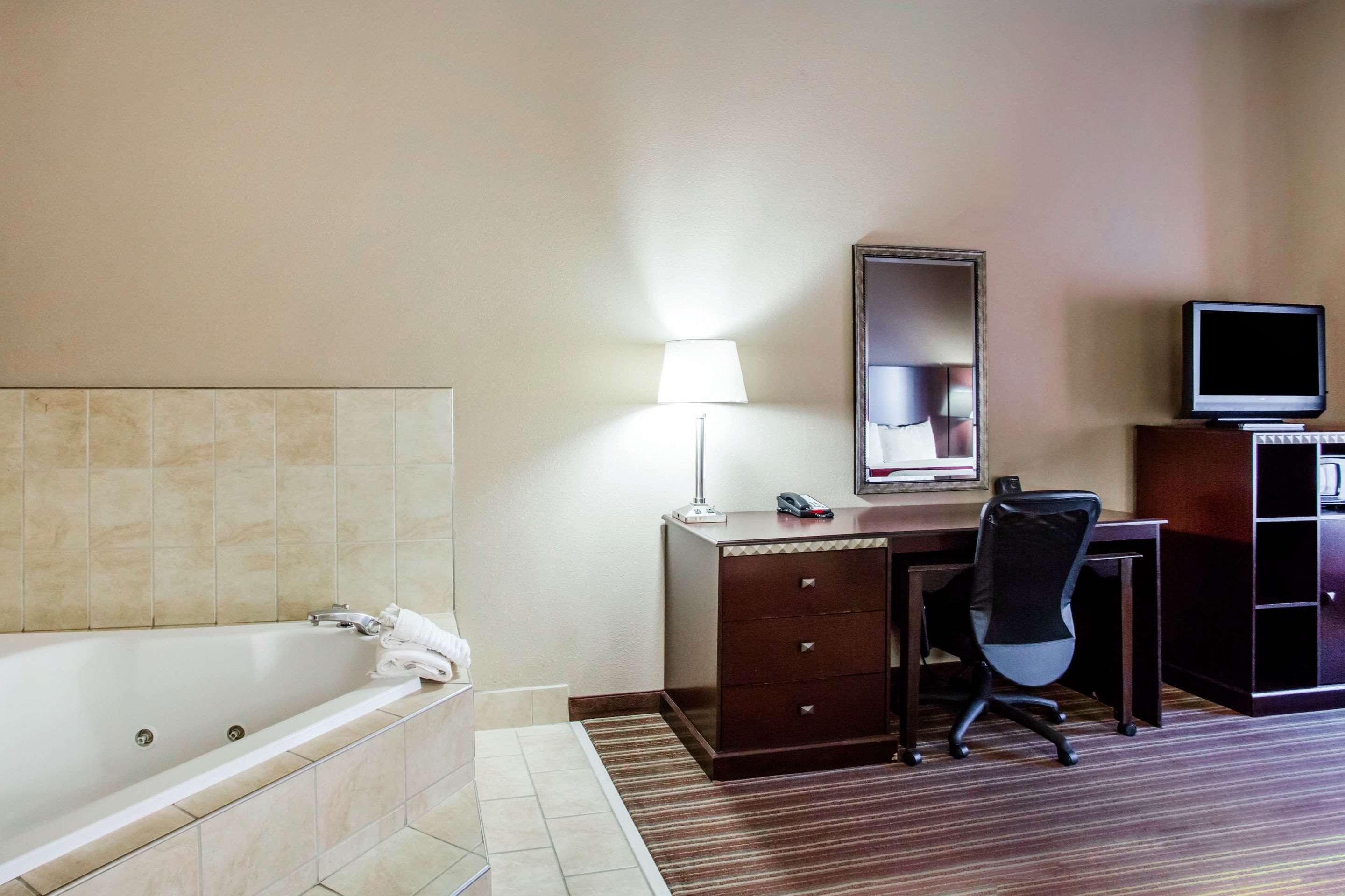 surestay plus hotel by best western portland route 52 west