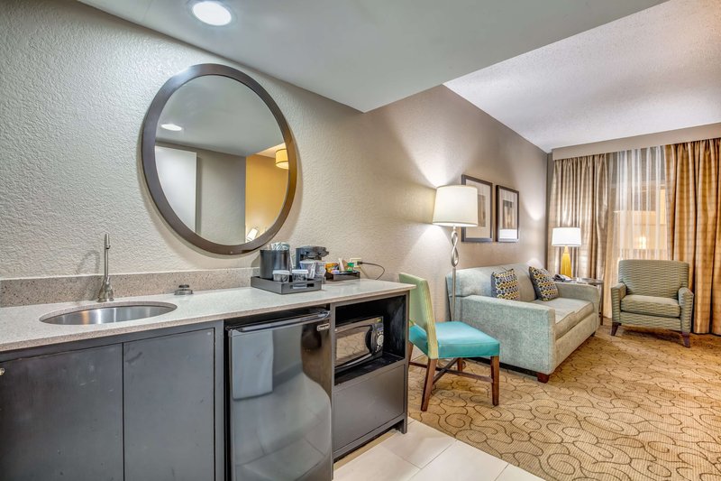 embassy suites by hilton memphis east germantown area