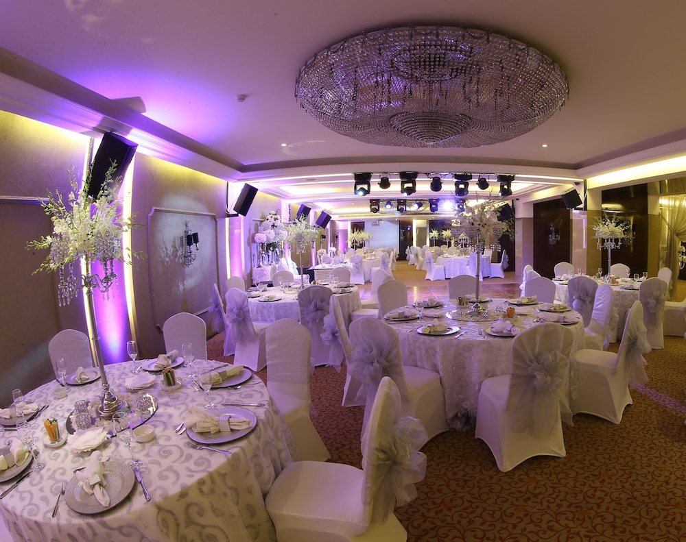 lancaster suites raouche