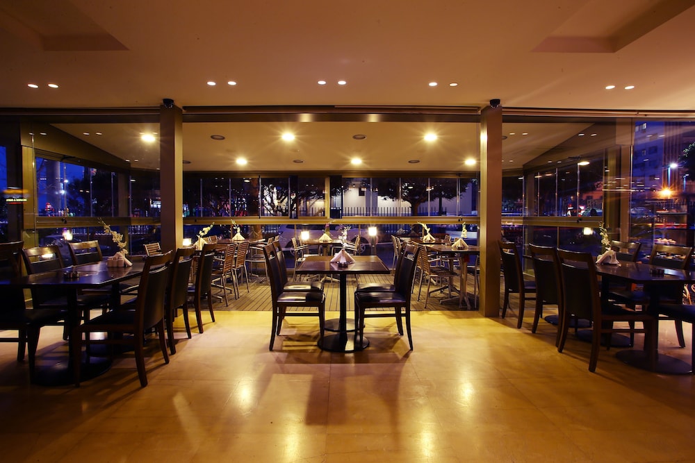 lancaster suites raouche