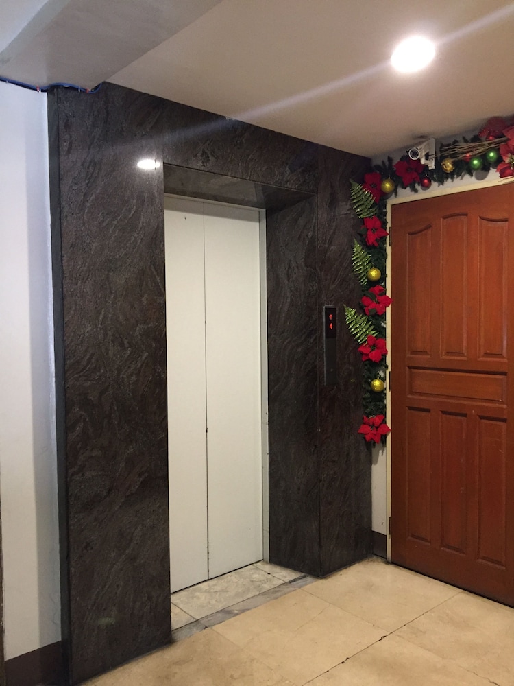 robbinsdale residences