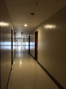 Robbinsdale Residences,Quezon City>>Manila,3 star