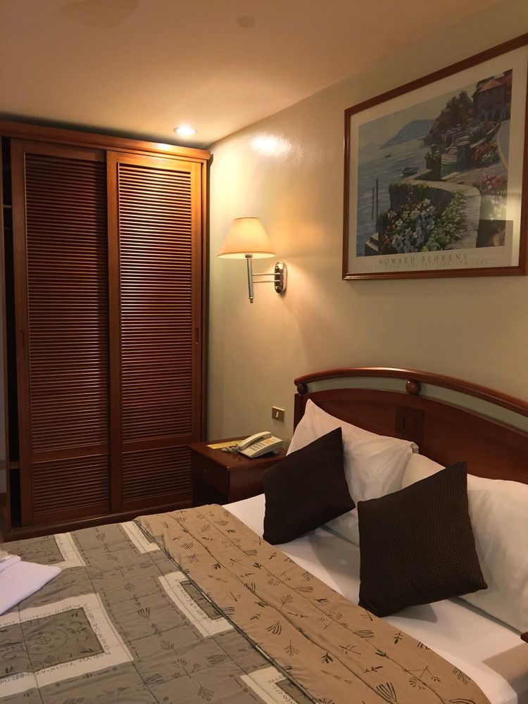 robbinsdale residences