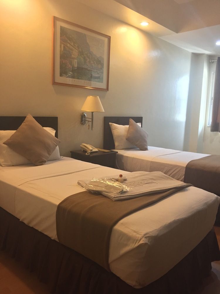 robbinsdale residences