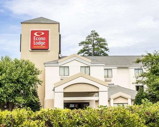 Quality Inn & Suites Raleigh North,Raleigh>>North Carolina,3 star