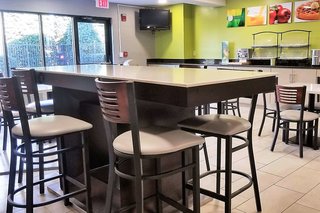 quality inn and suites raleigh north