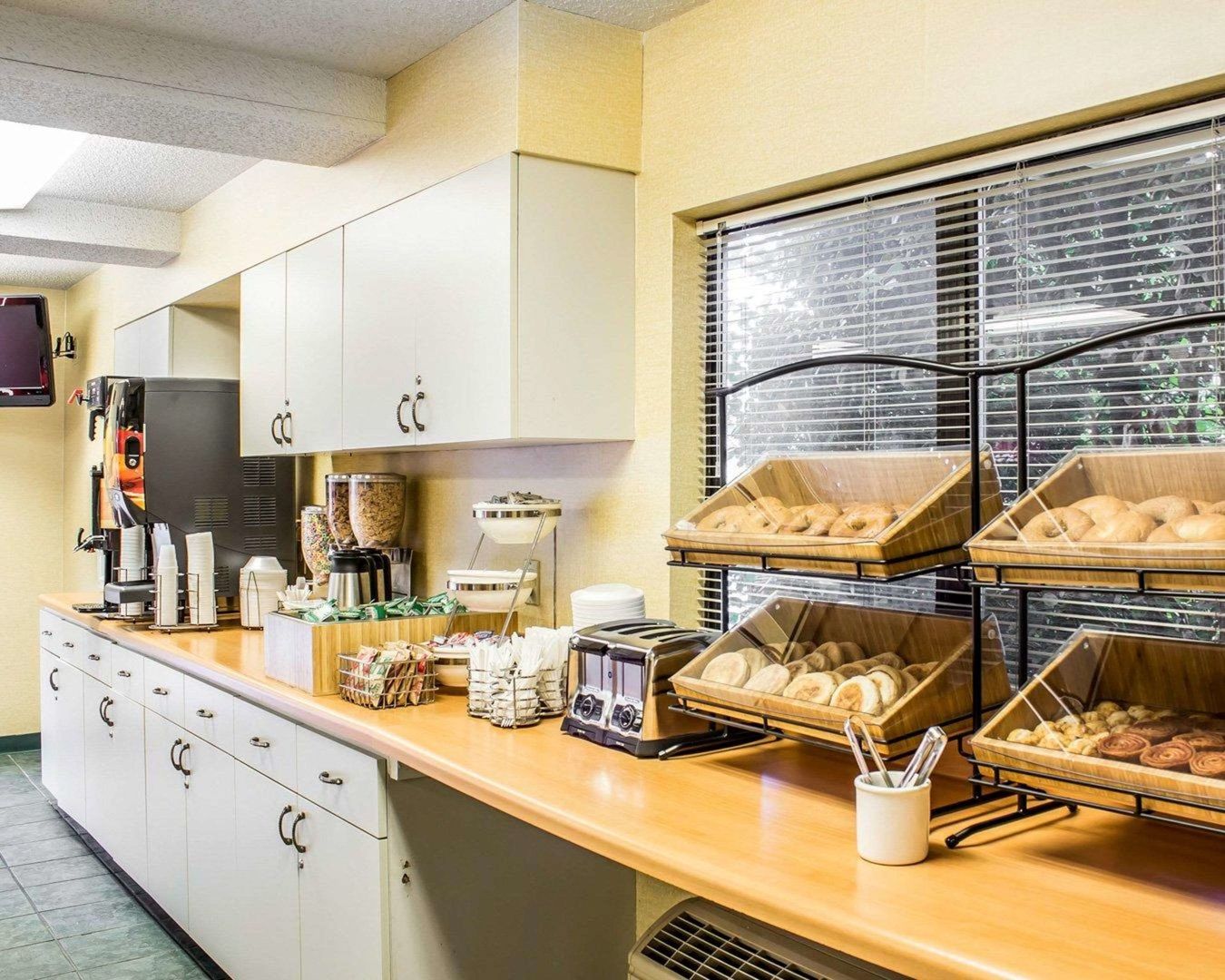 quality inn and suites raleigh north
