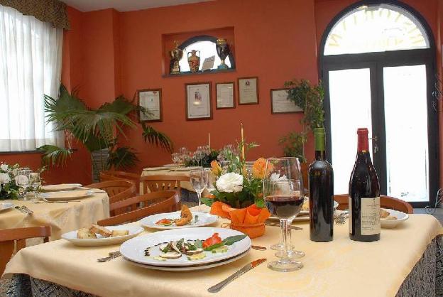 hotel scrivano