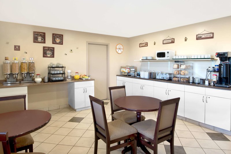 howard johnson by wyndham red deer