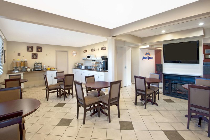 howard johnson by wyndham red deer