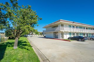 motel 6 redding ca north