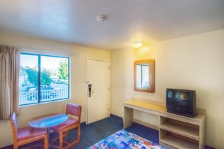 Motel 6 Redding, Ca - North,Redding>>Blythe,2 star
