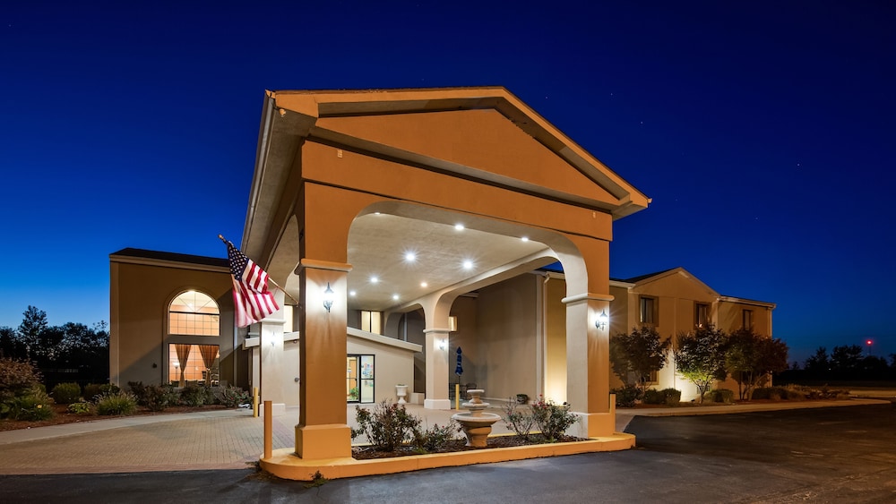 hotel lincoln inn on route 66 and near i 55