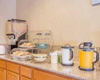 Econo Lodge Inn & Suites Lodi - Wine Country Area,Stockton>>Lodi,2 star