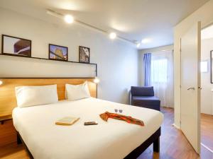 Ibis Lorient Centre Gare,Lorient>>Lanester,3 star