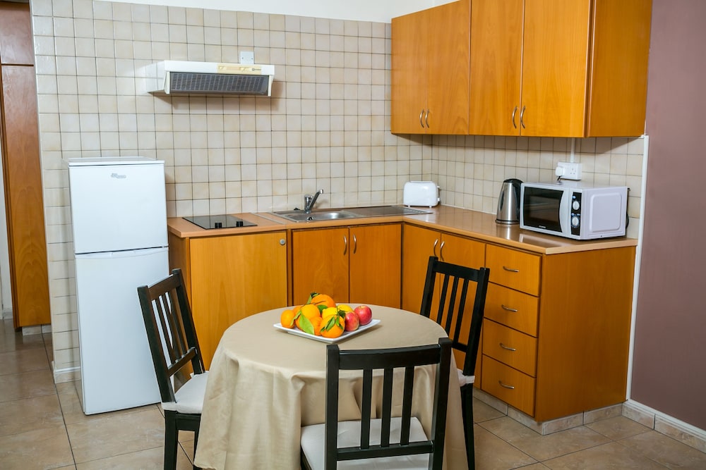 crystallo apartments